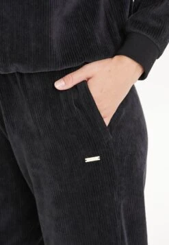 ATHLECIA Lange Broeken Regular Sportbroek Marlie Dames Zwart -Hummel Winkel 113d52a291fea15cc6589b42f46d8821