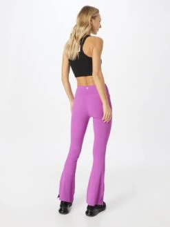 COTTON ON Lange Broeken Flared Sportbroek Dames Magenta 10 COTTON ON Lange Broeken Flared Sportbroek Dames Magenta -Hummel Winkel 16a924ff84b91d80cce8973b929d7a36