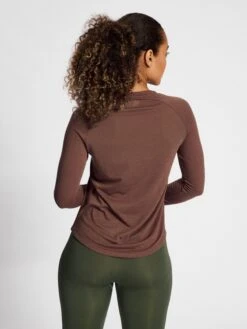 Hummel Longsleeves Functioneel Shirt MT VANJA Dames Sepia 15 Hummel Longsleeves Functioneel Shirt MT VANJA Dames Sepia -Hummel Winkel 25d20e679f1ef6343282e71b7cf047a6