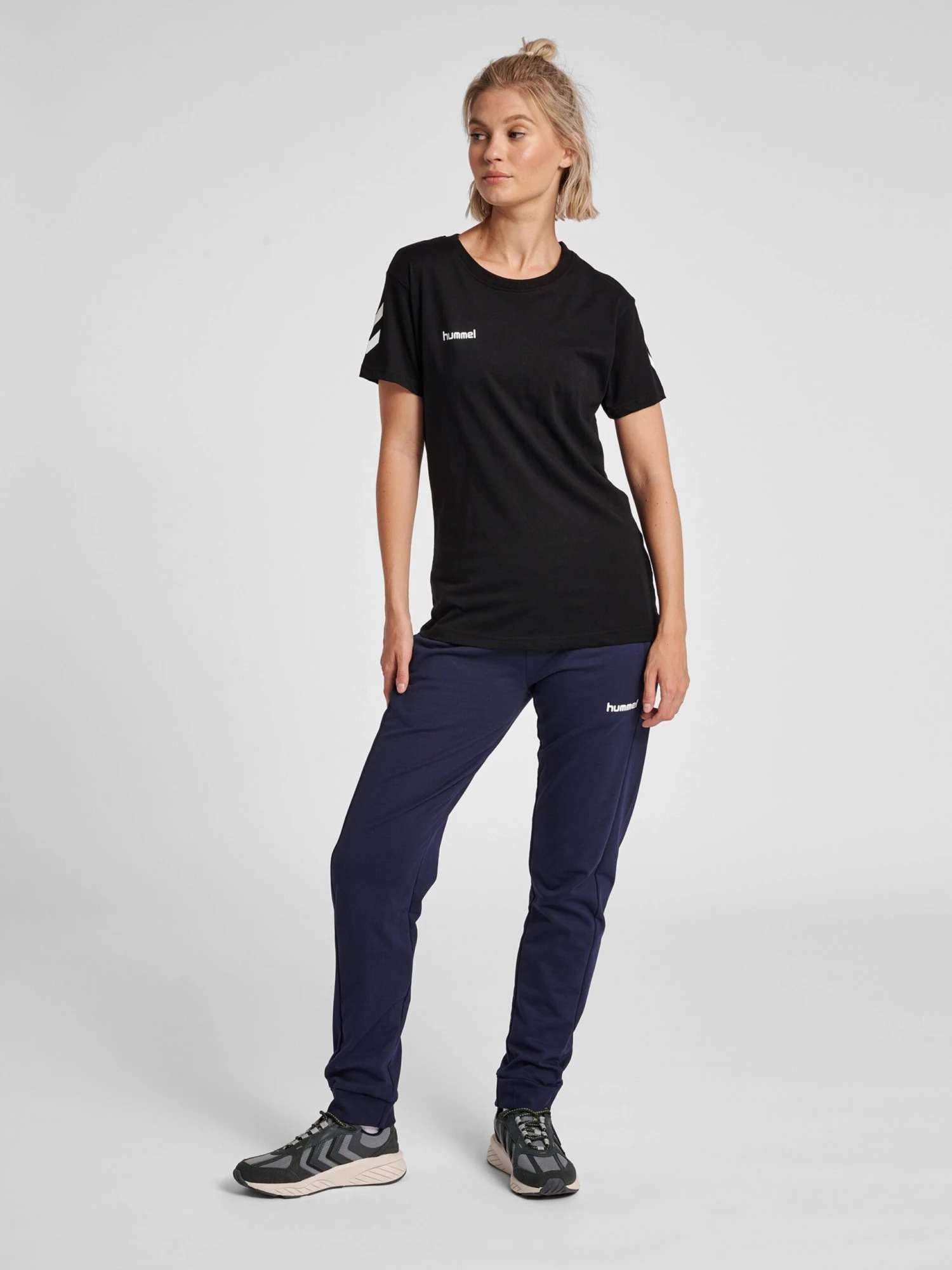 Hummel T-shirts Functioneel Shirt Dames Zwart 6 Hummel T-shirts Functioneel Shirt Dames Zwart - Afbeelding 4