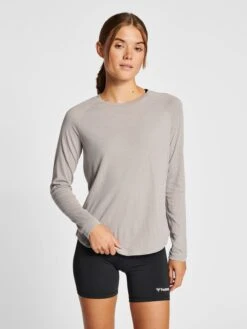 Hummel Longsleeves Functioneel Shirt Vanja Dames Taupe -Hummel Winkel 481539aed5a7dda84eb262159aa20ee6