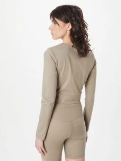 BJØRN BORG Longsleeves Functioneel Shirt Dames Aardetinten 10 BJØRN BORG Longsleeves Functioneel Shirt Dames Aardetinten -Hummel Winkel 54584219939c455460ca9463c46b1574