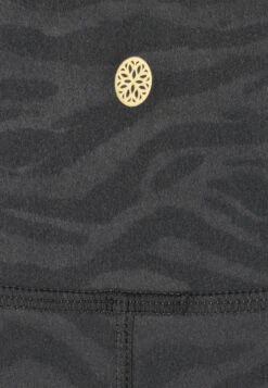 ATHLECIA Lange Broeken Regular Sportbroek Luvelia Dames Zwart 17 ATHLECIA Lange Broeken Regular Sportbroek Luvelia Dames Zwart -Hummel Winkel 62f941b6ad516d5ea41c46240d0735df