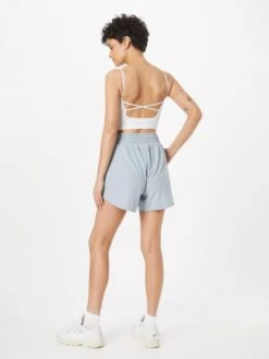 Under Armour Shorts Regular Sportbroek Dames Opaal -Hummel Winkel 7a26d687ca8c83b8b03939f4da5a8250