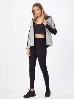 Hummel Lange Broeken Slimfit Sportbroek Selby Dames Zwart -Hummel Winkel 99c2bc8f1f2a90a510906fe6580e9e38