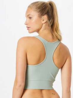 Fila Tops Sporttop CARIATI Dames Lichtgroen -Hummel Winkel a416c1304bb9c510a3a9e420ff031a2c