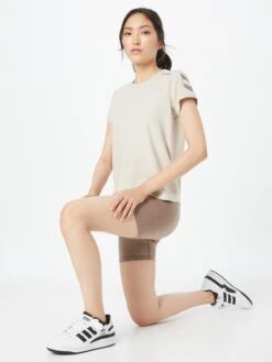 Hummel T-shirts Functioneel Shirt Taylor Dames Aardetinten / Donkergrijs -Hummel Winkel b49c401dcae97352cb070923b980a8c7