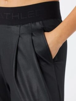 ATHLECIA Lange Broeken Tapered Sportbroek Beastown Dames Zwart 10 ATHLECIA Lange Broeken Tapered Sportbroek Beastown Dames Zwart -Hummel Winkel b7fd031f778b0c3df3811a782e09307b