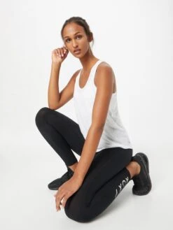 Marika Tops Sporttop MEGAN Dames Wit 11 Marika Tops Sporttop MEGAN Dames Wit -Hummel Winkel b84e095099672e60960340312969703f