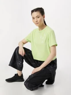 Adidas Sportswear T-shirts Functioneel Shirt BLUV Dames Appel -Hummel Winkel c5b6e30edfde3f603263651712cf5922