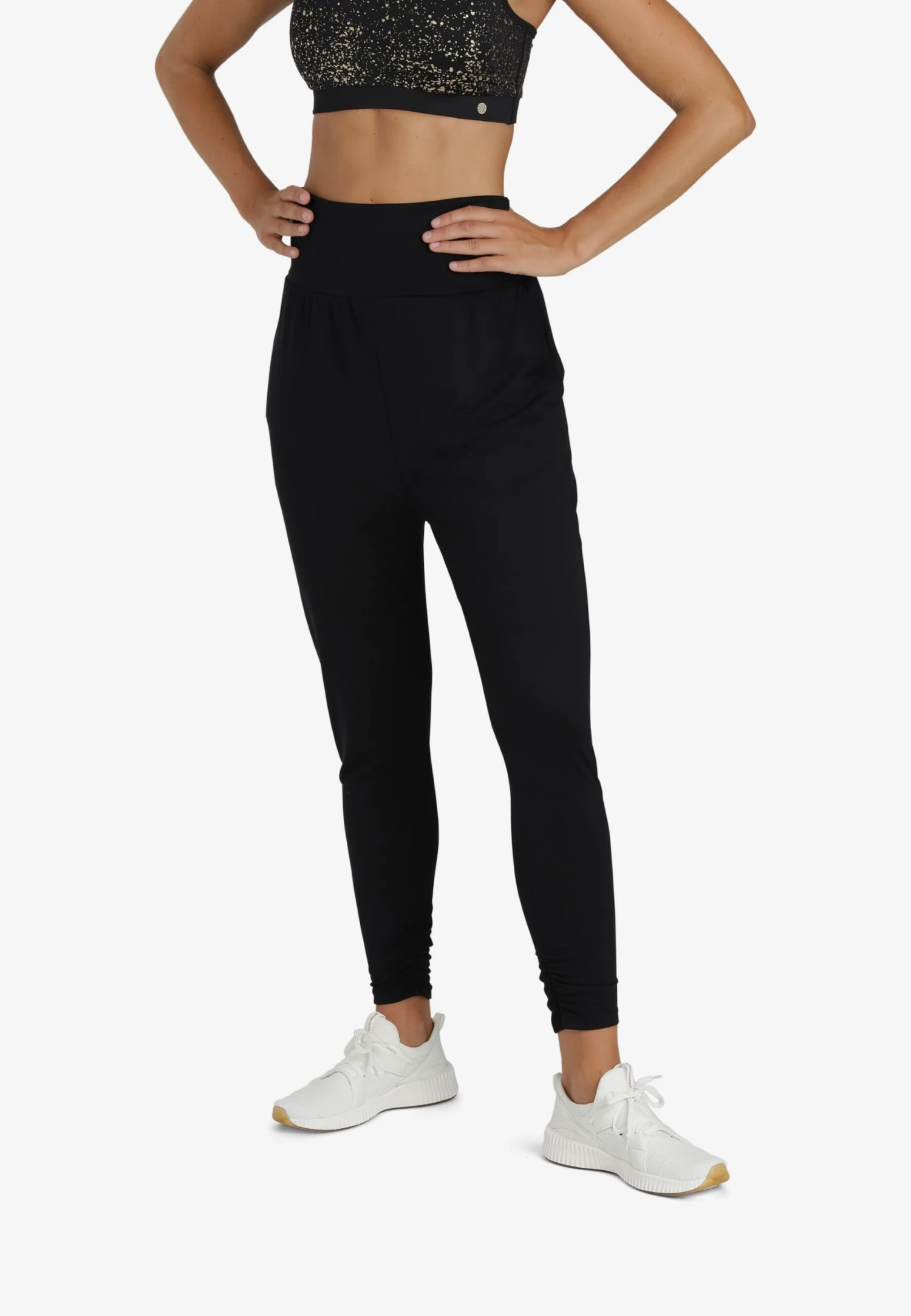 ATHLECIA Lange Broeken Loosefit Sportbroek Mojo Dames Zwart 4 ATHLECIA Lange Broeken Loosefit Sportbroek Mojo Dames Zwart - Afbeelding 2