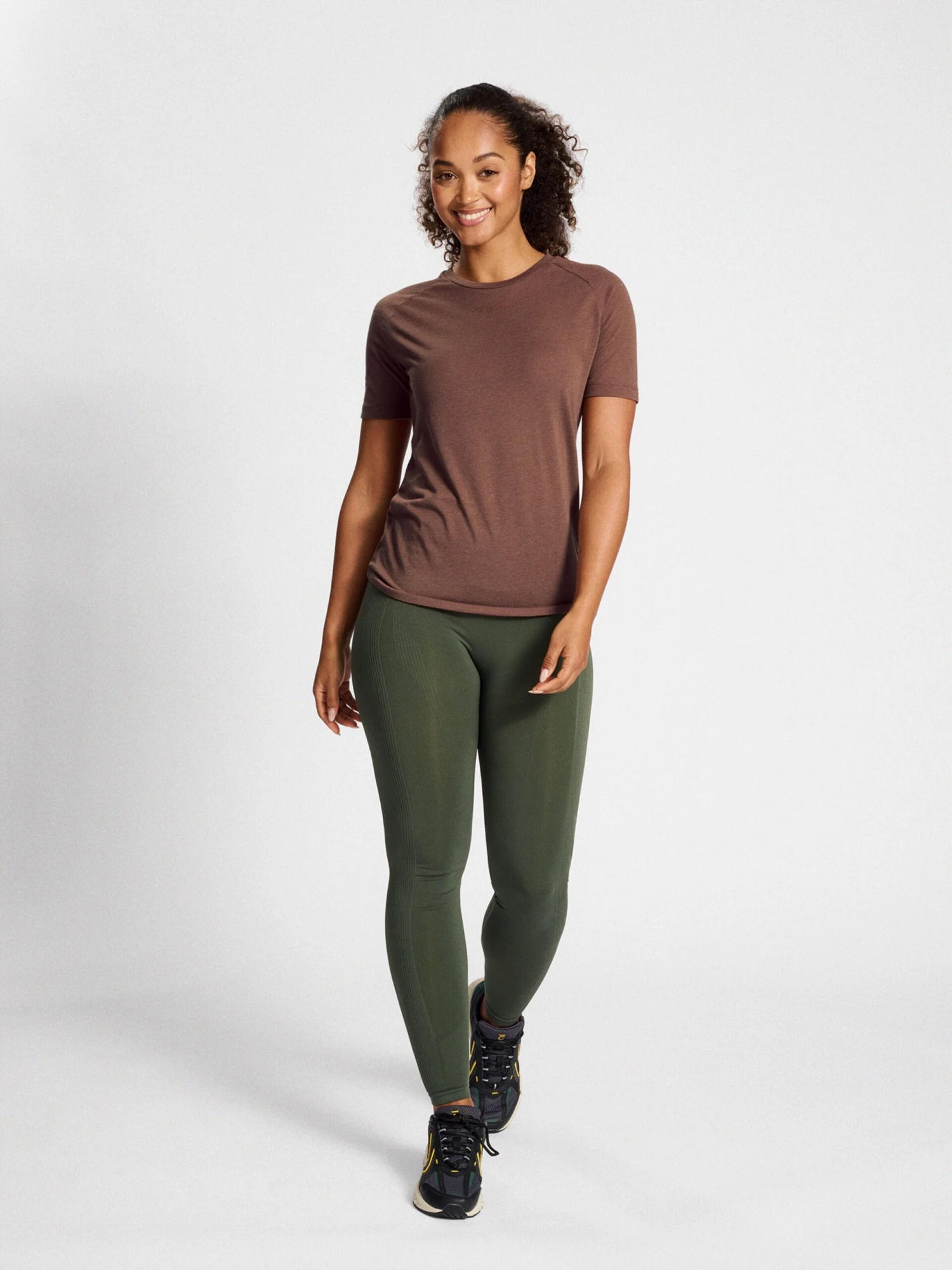 Hummel T-shirts Functioneel Shirt Dames Sepia 7 Hummel T-shirts Functioneel Shirt Dames Sepia - Afbeelding 5