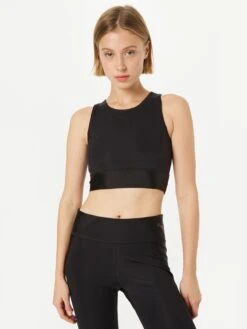 Puma Tops Sporttop Day In Motion Dames Zwart -Hummel Winkel d22b92afc054deab1110b01e26219f00