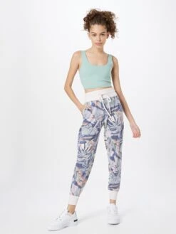 Marika Lange Broeken Tapered Sportbroek RESORT Dames Gemengde Kleuren 10 Marika Lange Broeken Tapered Sportbroek RESORT Dames Gemengde Kleuren -Hummel Winkel d9a2001dd3f327ed3803357d31cfb228