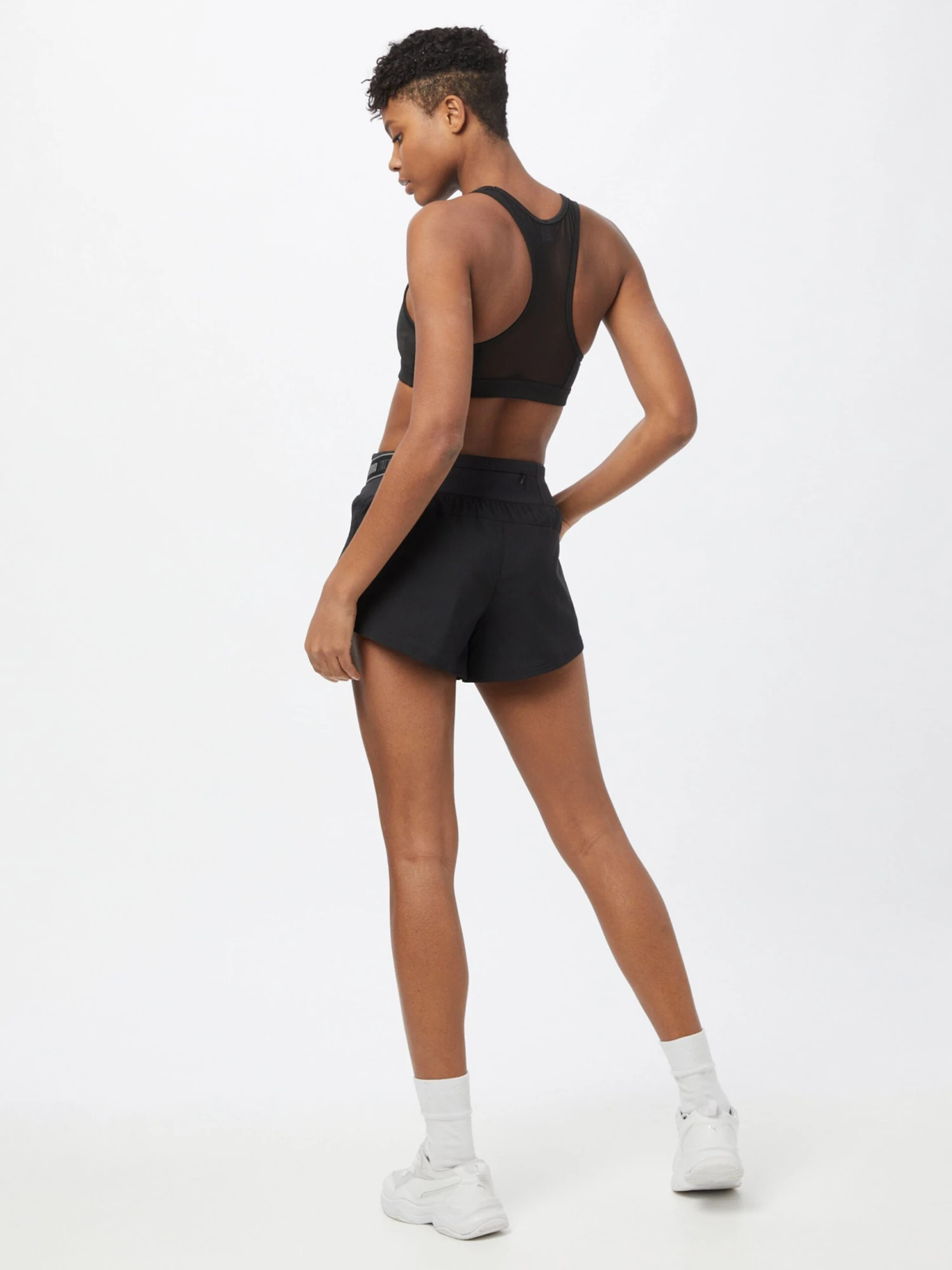 Puma Shorts Regular Sportbroek RUN COOL Dames Zwart 6 Puma Shorts Regular Sportbroek RUN COOL Dames Zwart - Afbeelding 4