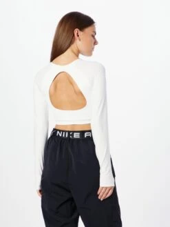 Nike Longsleeves Functioneel Shirt Dames Wit -Hummel Winkel eaffb16cd1e91d3aa66f1ad6c393cae0